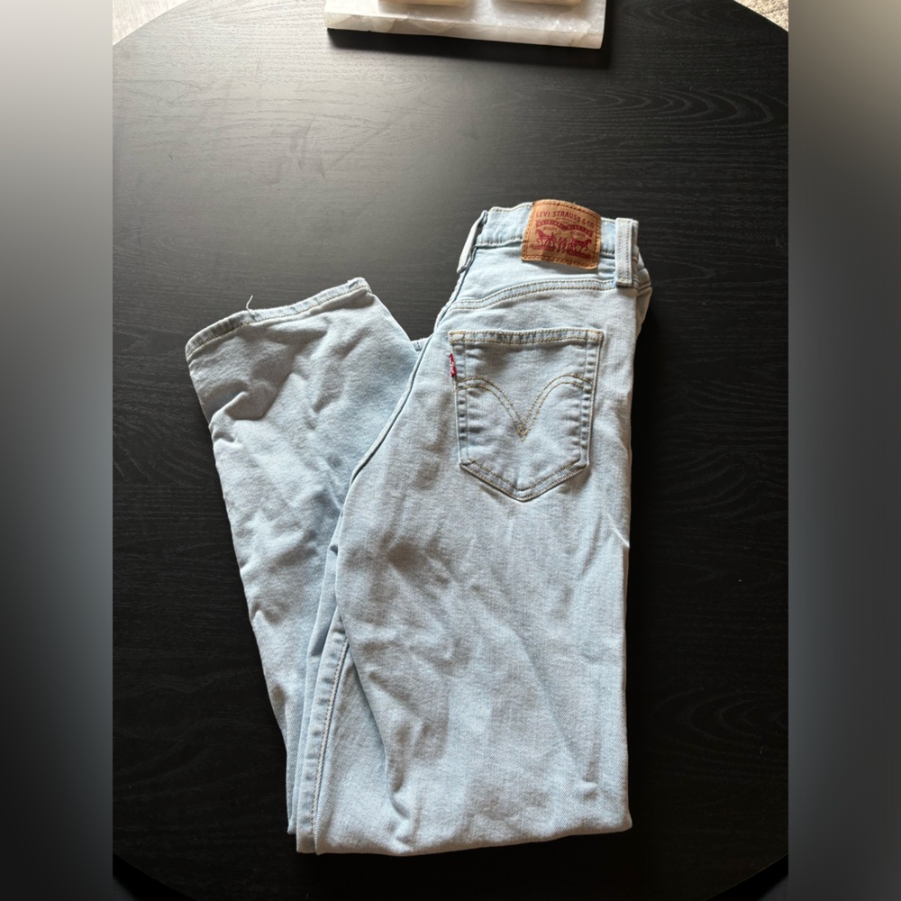 Levi’s ribcage straight jeans size 26